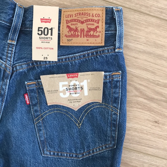 Levi's Pants - NWT - Levi’s 501 mid rise jean shorts